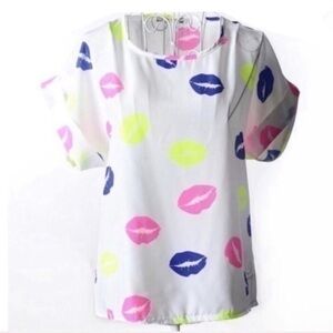 NWT. LIV A GIRL Kiss Print Top